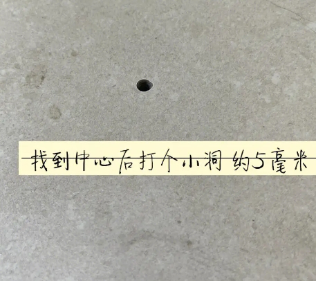 大同瓷砖空鼓维修公司专业解答在瓷砖铺贴过程中，如果砂料搅拌不均匀，将会带来以下问题